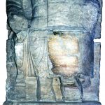 An incomplete relief from Alba Iulia (ROM) depicting a legionary soldier with a curved rectangular shield (with a figural boss), a hybrid cuirass with segmental girth hoops and scale upper section, a segmental armguard, and the chape of a sword scabbard visible worn on the left hip. Image: JCNC Headless relief of a soldier, cut off below the knee on an uninscribed block.