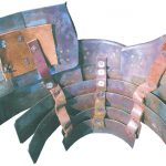 Interior view of a an upper quadrant of lorica segmentata showing the internal leathering. Reconstructed by the Ermine Street Guard. Image: MCB Interior view showing overlapping plates joined by leather straps secured by rivets and roves.